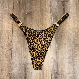 Victoria’s Secret Leopard Print Shine Strap Thong Panty